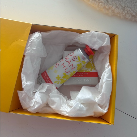 L’occitane gift set - Picture 2 of 2